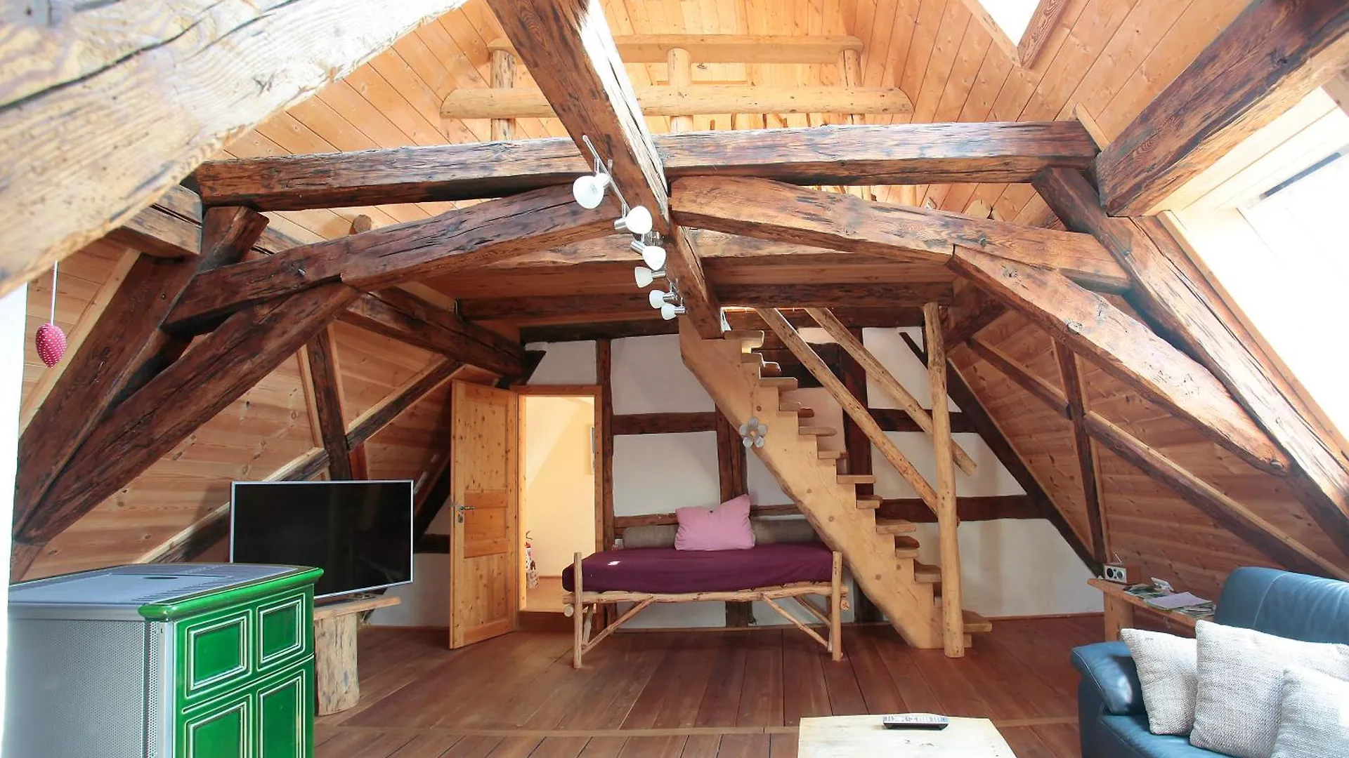 Gemuetliches Apartment Mit Galerie Im Ferienhof Litzendorf